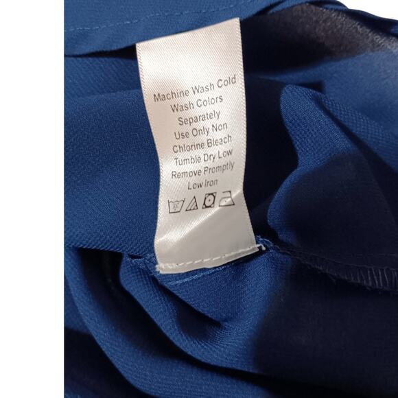 Denim 24/7 Blouse Top Plus 18W/2X Artsy Boho Flowy Embroidered Floral Tucks Blue - Picture 12 of 15